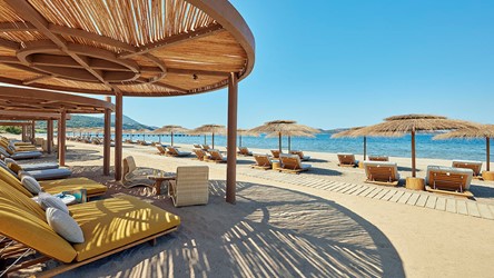 14239_Mandarin Oriental, Costa Navarino - Beach front and Cabanas.jpg